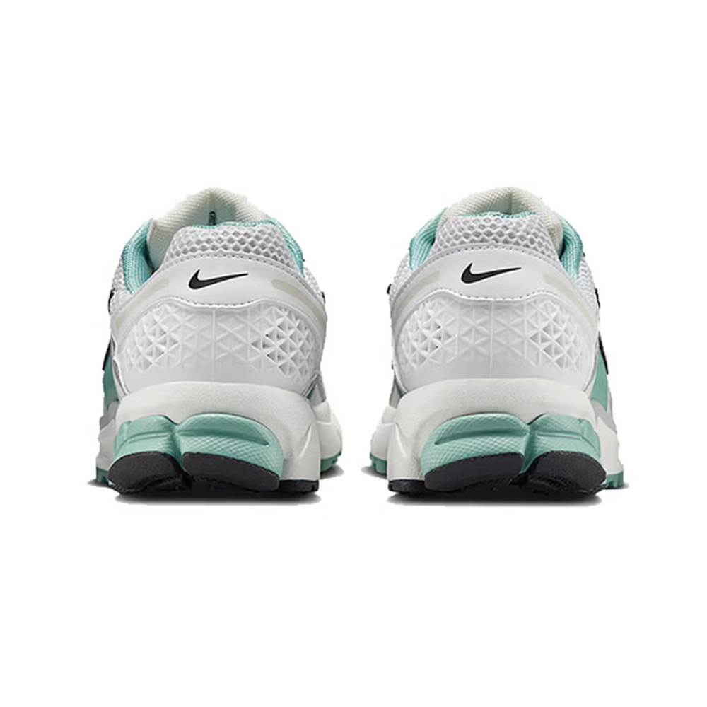 Nike W NIKE ZOOM VOMERO 5 Athl - Women Shoes Zoom review and price