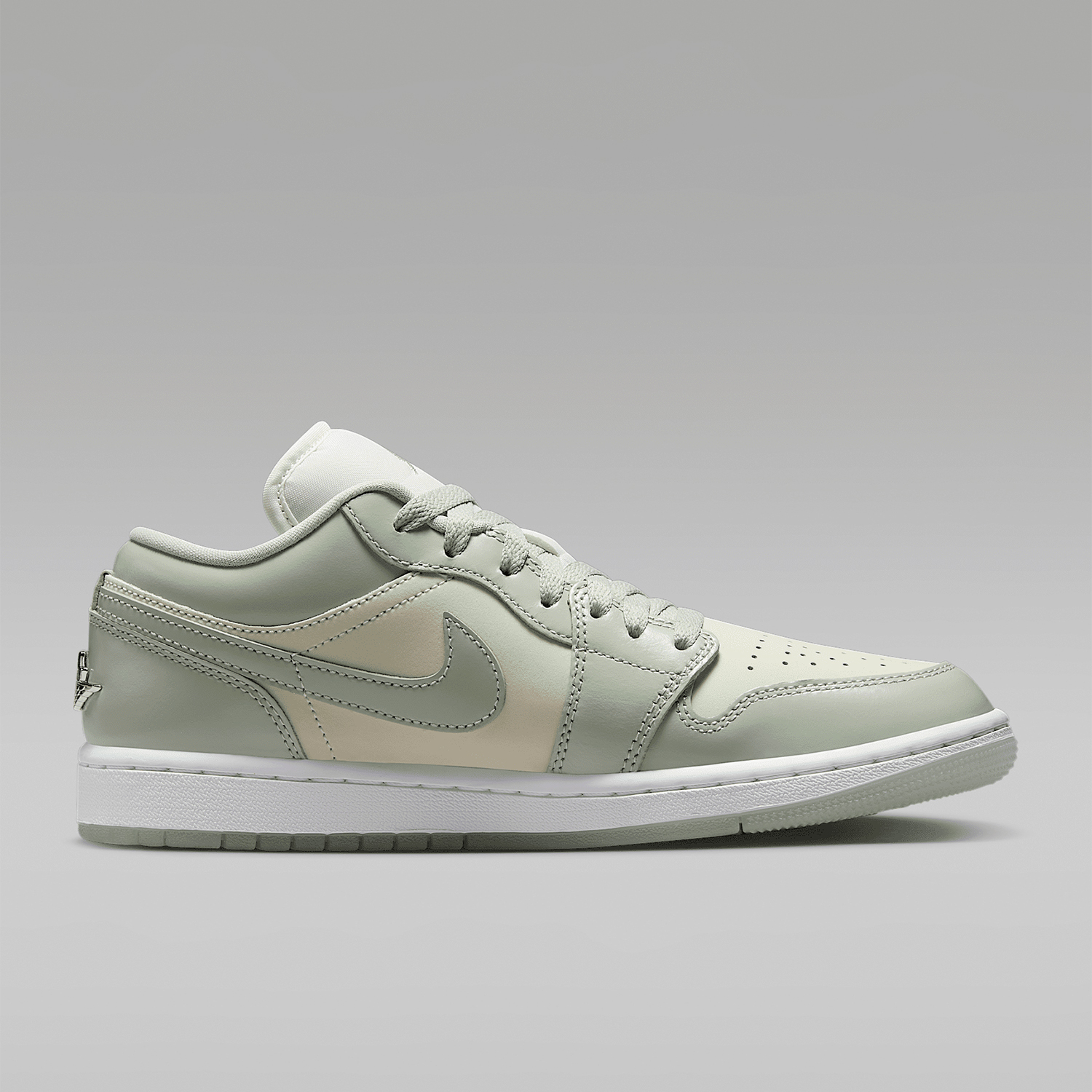 Nike Authentic AIR JORDAN 1 Wo - Women'S Shoes Nike Jordan review and price