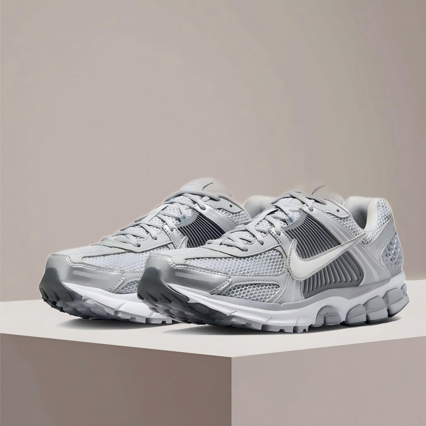 Nike Zoom Vomero 5 Yankees Run - Women Shoes Zoom review and price